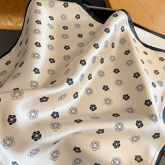 Printed multifunctional short silk headscarf