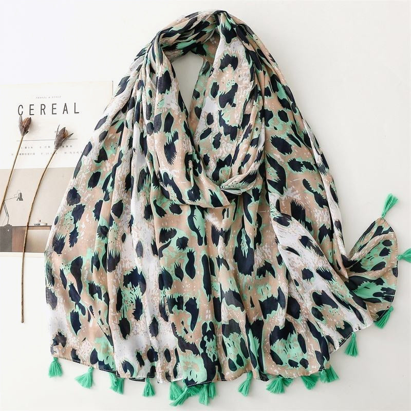 European and American green leopard print women's silk scarf