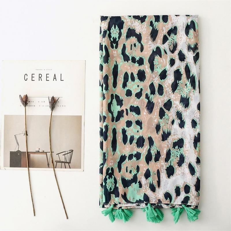European and American green leopard print women's silk scarf
