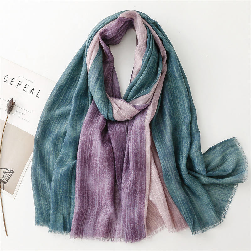 geometric print chain-embellished scarf