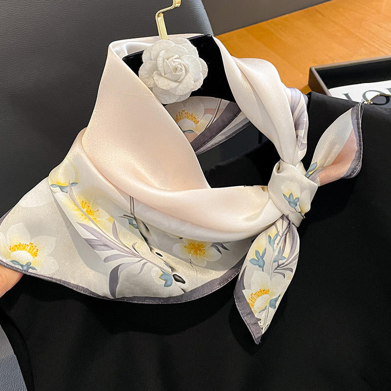 Light-colored floral retro print small square scarf