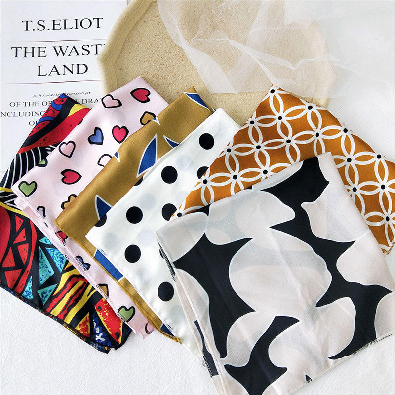 Heart-shaped feather and floral-block silk satin scarf