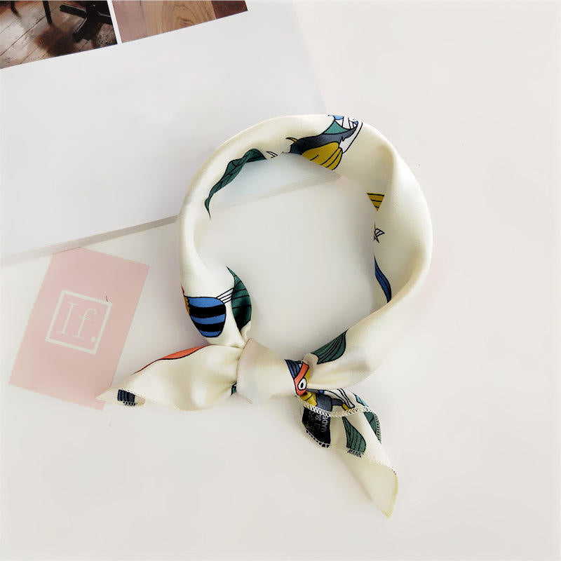 Elegant printed multifunctional scarf